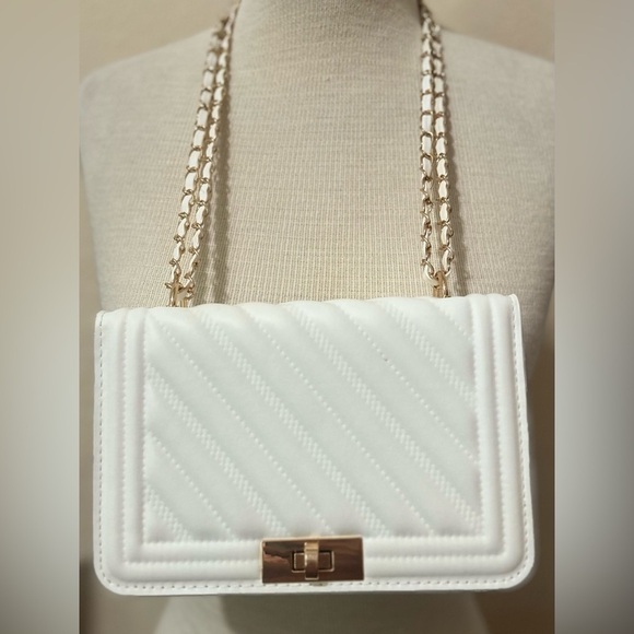 SHEIN Mini Elegant White Shoulder Bag with Diamond Pattern Quilted Chain Bag - Picture 1 of 3